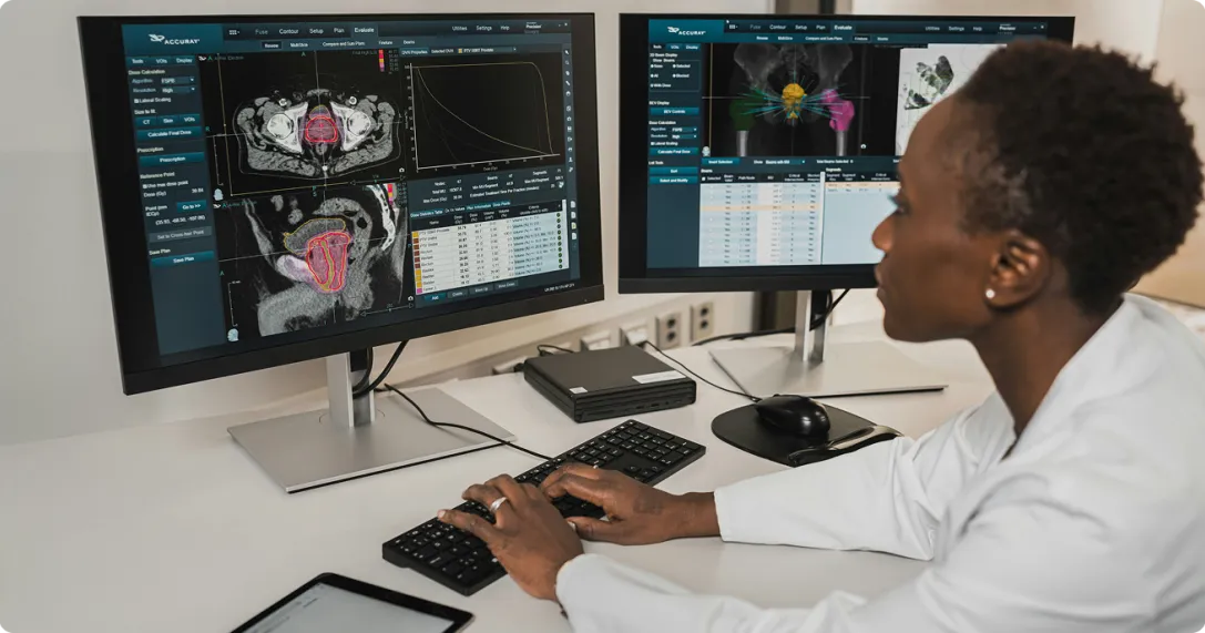 médecin analyse de radio